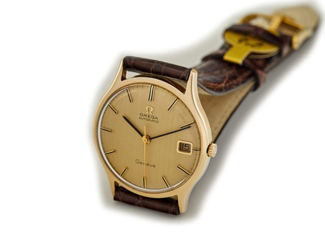 Omega Cal.565 Automatic Genève 9ct, 1972, Original Unrestored Dial (2)