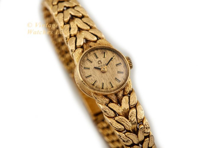 Ladies Omega 18ct on Original 18ct Bracelet 1971 (2)