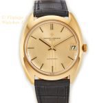 Vacheron & Constantin ‘Date’ Automatic 18ct Tonneau 1976 mobile navigation (4)