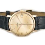 Universal Genève 18ct Pink Gold 1961 mobile navigation (6)