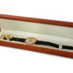 Universal Genève 18ct Pink Gold 1961 mobile navigation (40)