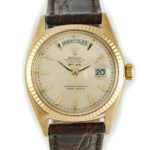 Rolex Oyster Perpetual Day-Date Cal.1555 18ct 1957 mobile navigation (6)