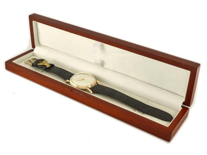 IWC Cal.89 18ct 1957 Bombé Lugs (3)