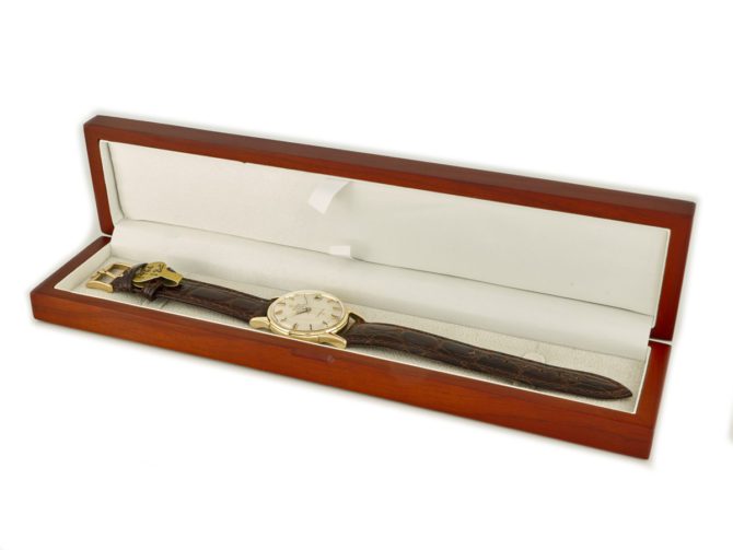 Omega Constellation Cal.561 18ct 1966 (1)