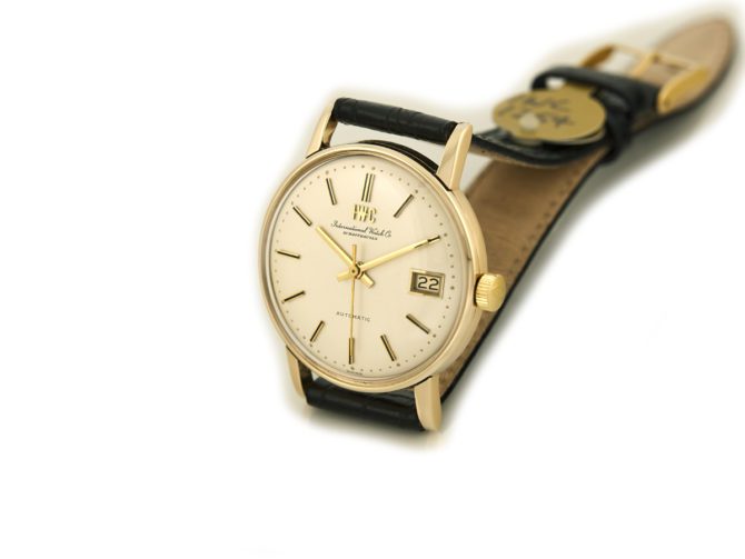 IWC Automatic Cal.8541 9ct 1968 (1)