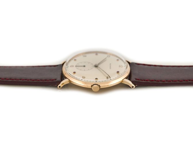 Movado Cal.470 18ct Pink Gold, Ruby Studded Dial, c1958 (2)