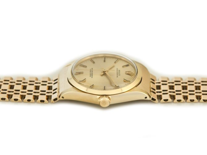 Rolex Oyster Perpetual 14ct Cal.1570 1977 (2)