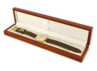 Zenith Bumper Automatic Cal.133.8 18ct 1955 - hover