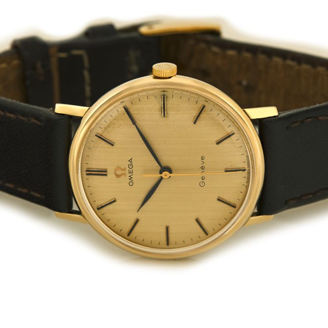 Omega Genève Cal.601 9ct 1970 (9)