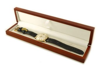 Omega Constellation Cal.561 18ct 1965 / 1966 - hover