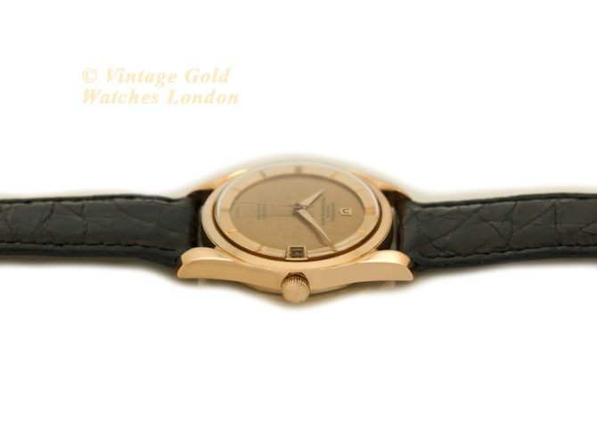 Universal Geneve Cal.215-1 18ct Pink Gold 1961 (32)