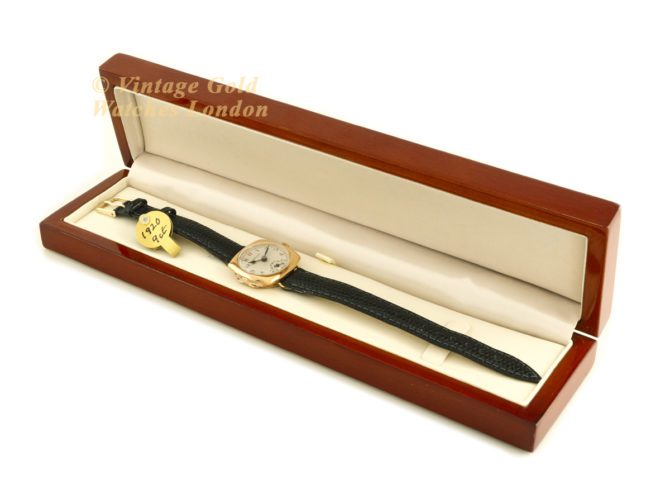 Ladies Rolex Cal.10½ 9ct 1920 (43)