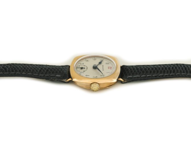Ladies Rolex Cal.10½ 9ct 1920 (6)