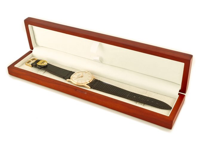Zenith Bumper Automatic Cal.133.8 18ct Pink Gold c1960 (15)
