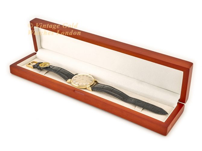 Vacheron & Constantin Cal.1001 18ct 1955 (13)