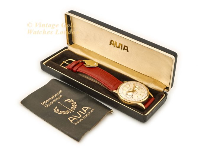 Avia, Chronograph Cal.149 9ct 1959 – Original Dial – Museum Condition (12)