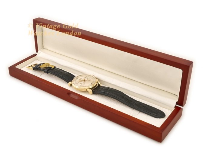Minerva Chronograph Cal.13-20 CH 18ct c1950 (13)