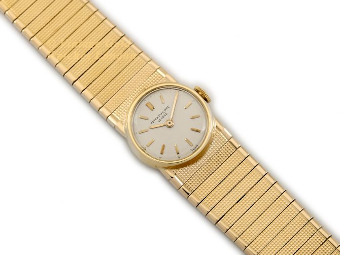 Ladies Patek Philippe Model Ref.1111 18ct c1946 (8)