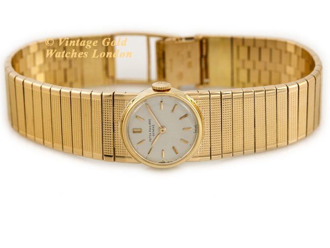 Ladies Patek Philippe Model Ref.1111 18ct c1946 (7)