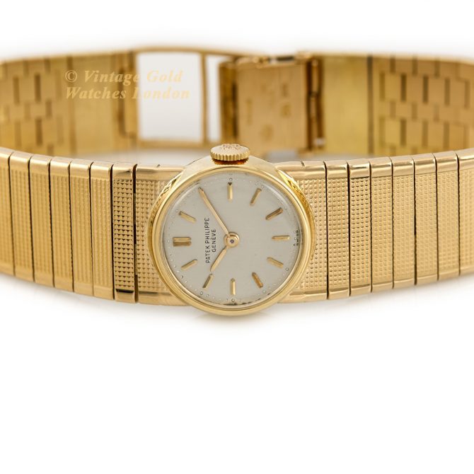 Ladies Patek Philippe Model Ref.1111 18ct c1946 (14)