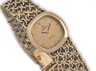 Ladies Omega 9ct on Original 9ct Bracelet 1981 - hover