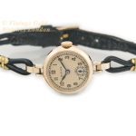 Ladies Rolex Model Ref.2677 9ct 1935 mobile navigation (7)