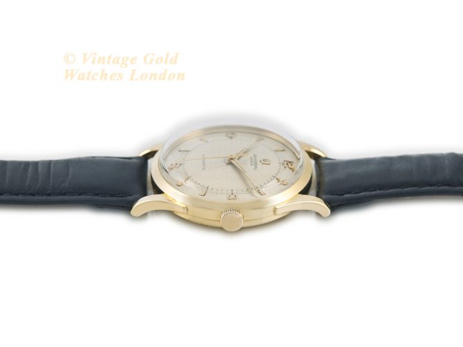 Universal Geneve Bumper Automatic 18ct c1955 (9)