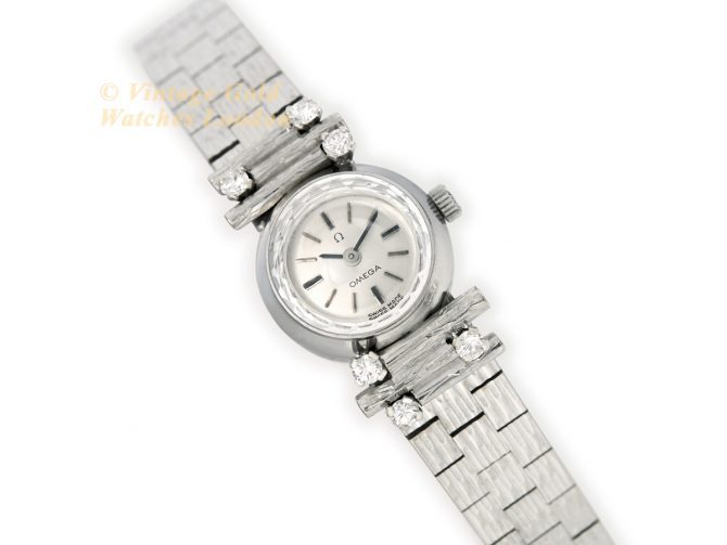 Ladies Omega Ref.7153 18ct White Gold & Diamonds 1962 (1)