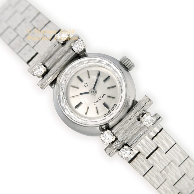 Ladies Omega Ref.7153 18ct White Gold & Diamonds 1962 (15)