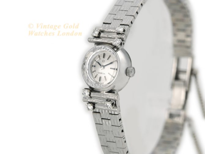 Ladies Omega Ref.7153 18ct White Gold & Diamonds 1962 (5)