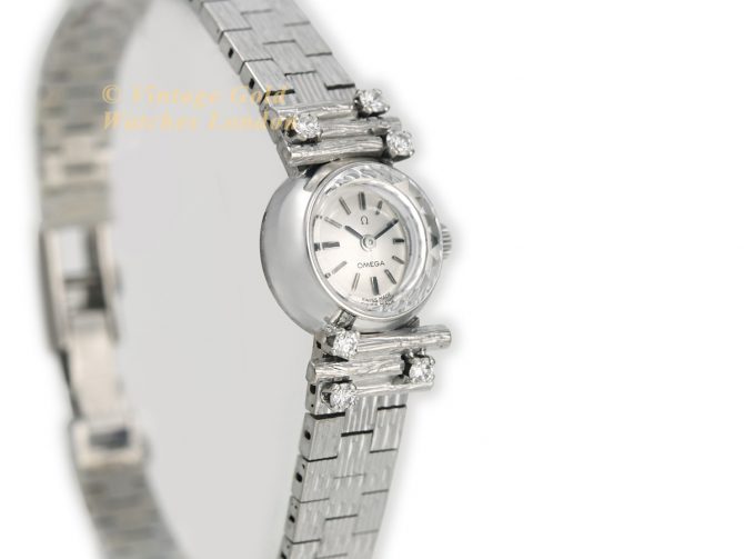 Ladies Omega Ref.7153 18ct White Gold & Diamonds 1962 (3)