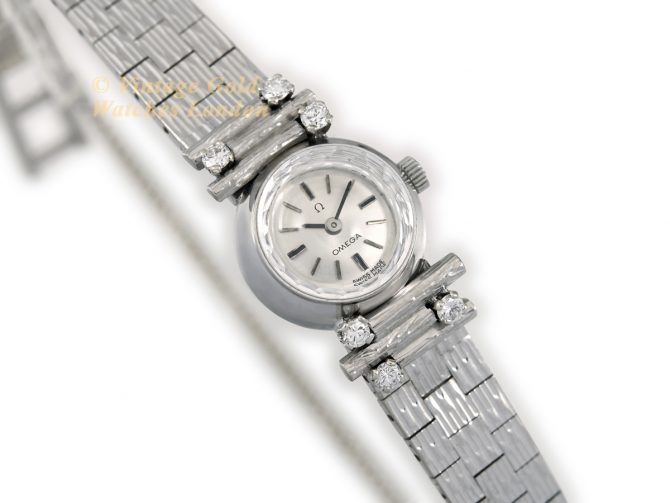 Ladies Omega Ref.7153 18ct White Gold & Diamonds 1962 (2)