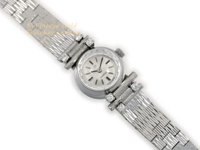 Ladies Omega Ref.7153 18ct White Gold & Diamonds 1962 (8)