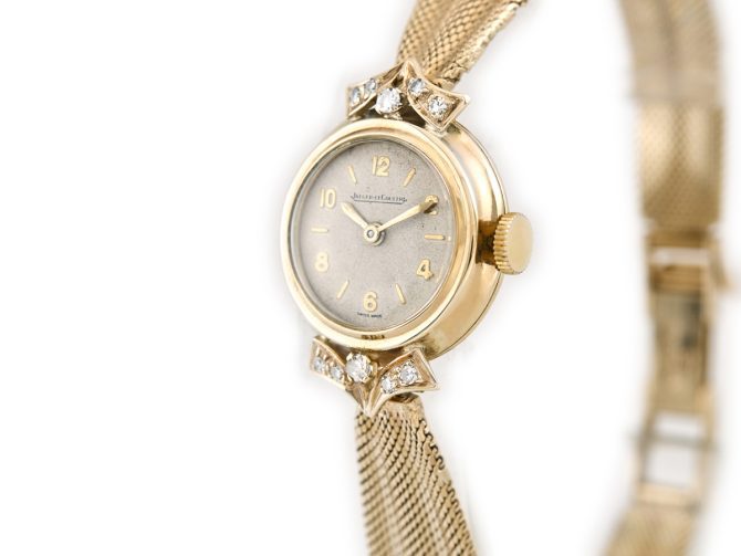 Ladies Jaeger-LeCoultre 9ct 1959 with Diamonds (5)