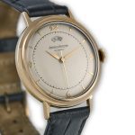 Jaeger-LeCoultre Powermatic 9ct 1954 mobile navigation (3)