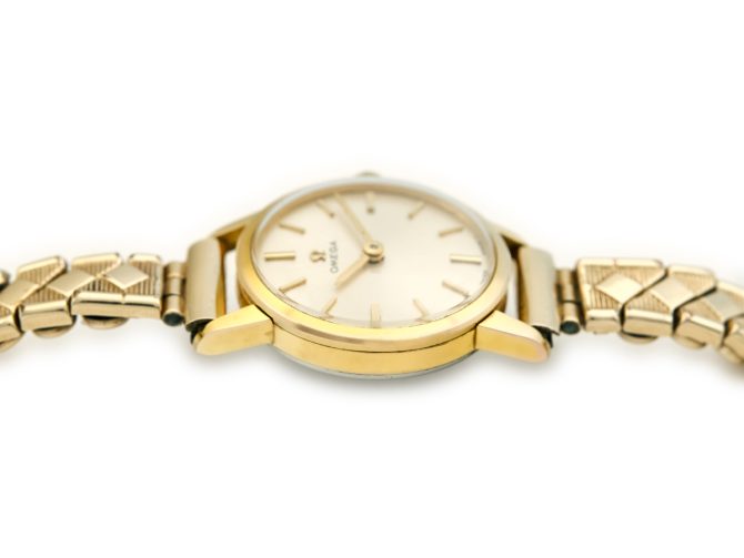 Ladies Omega Cal.483 Gold Plated c1967 (10)