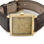 Patek Philippe Ref.1432 18ct 1951 Box & Papers mobile navigation (7)