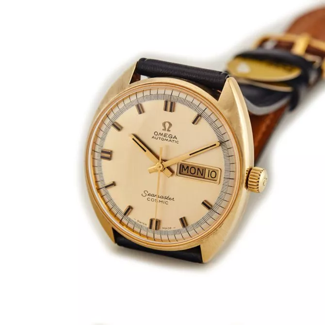 Omega Seamaster Cosmic Day-Date Cal.752 18ct 1968 (2) (navigation)