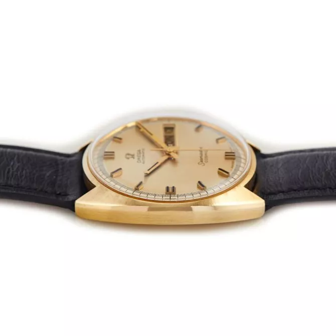 Omega Seamaster Cosmic Day-Date Cal.752 18ct 1968 (4) (navigation)