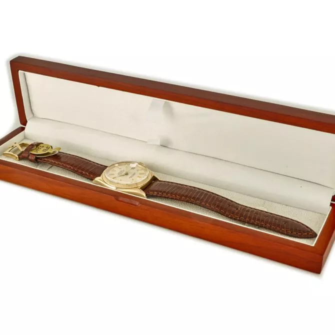 Rolex Datejust 18ct Model 6605 Cal.1066 1956 (1) (navigation)