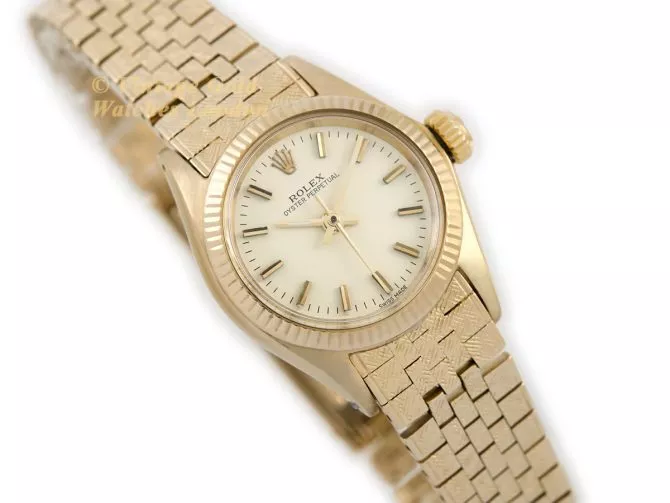 Ladies Rolex Oyster Perpetual Ref.6719 18ct 1972 (2)